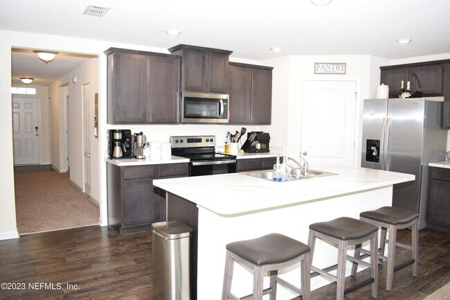 Building Photo - 3620 Sunfish Dr