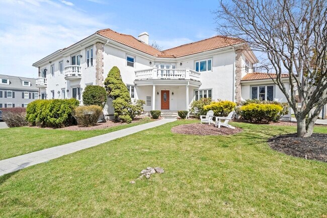 Building Photo - 1 Salem St