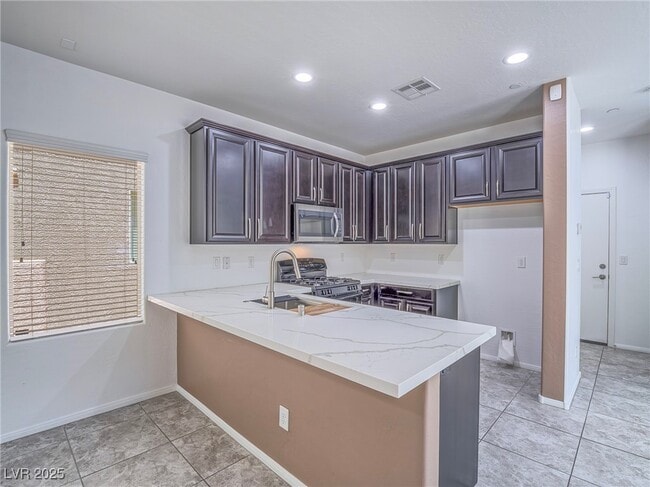 Building Photo - 7753 Petite Pillar Ct