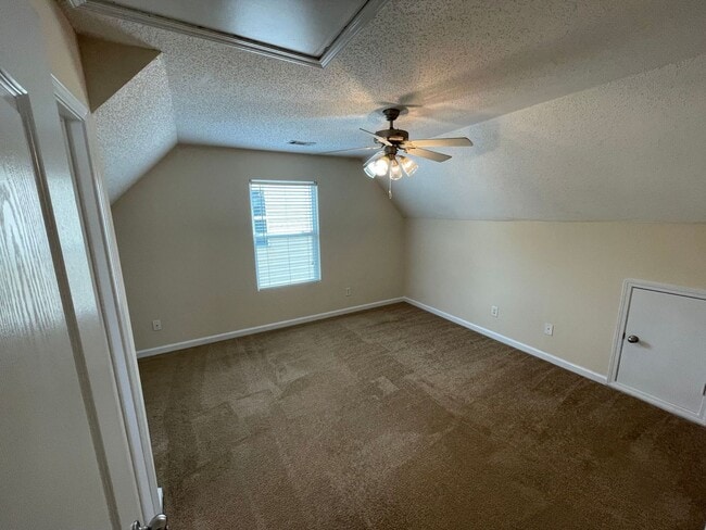 Building Photo - BRIDGEWATER HOME! PRE-LEASING FOR AUGUST 2...