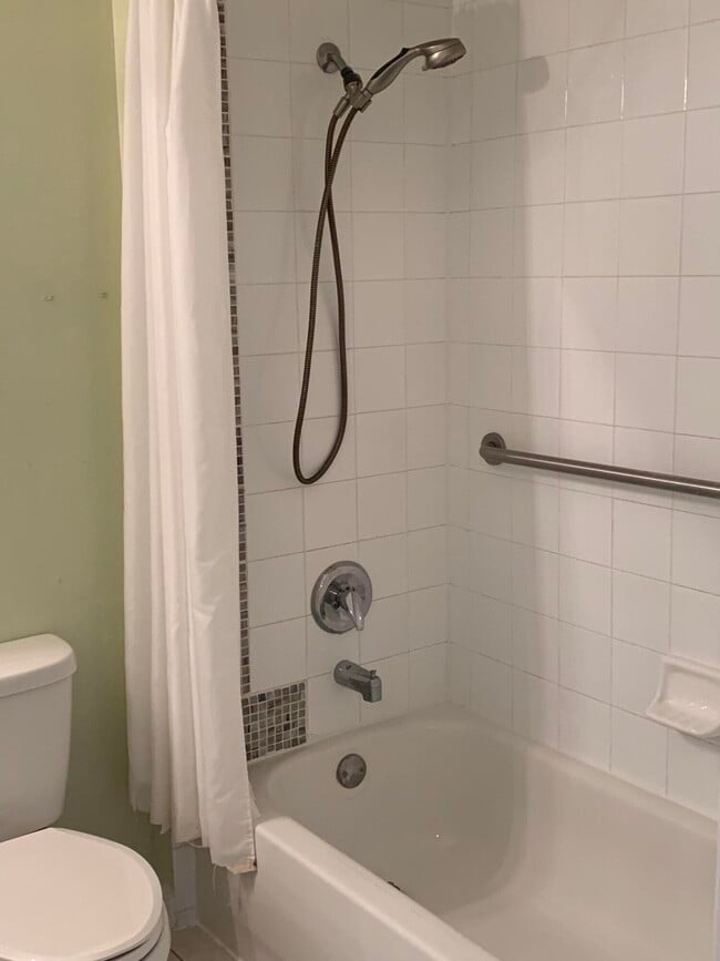 Building Photo - 1657 SW Harbour Isles Cir