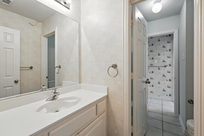 Building Photo - 4501 Sandra Lynn Dr