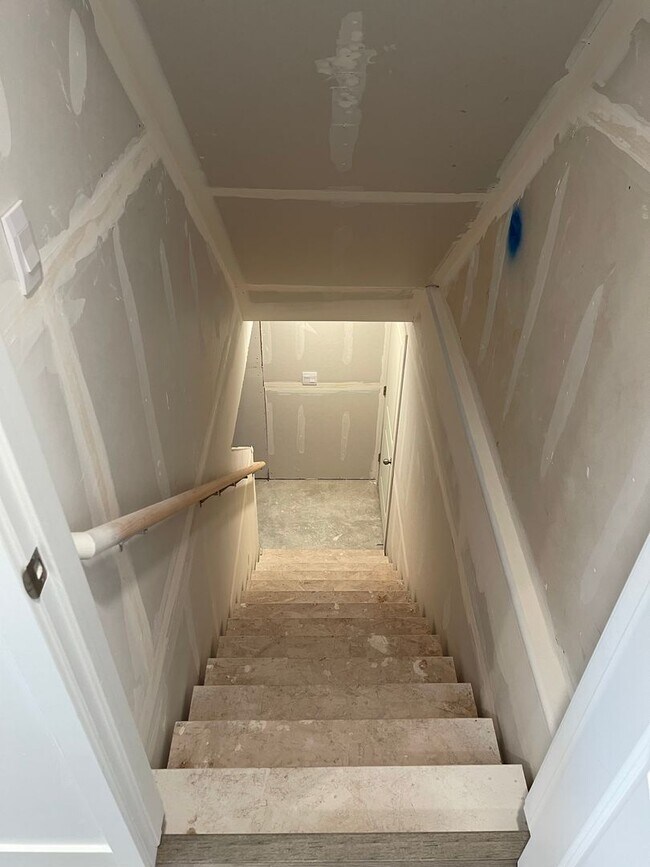 Building Photo - LaGrand at Old Sorrel!!