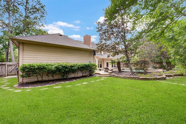 Building Photo - 11 E Wedgemere Cir