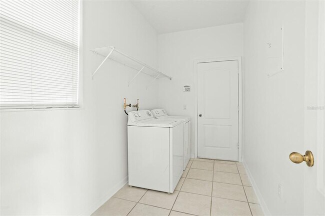 Building Photo - 12810 Moss Park Ridge Dr