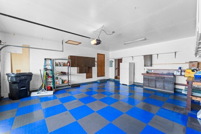Building Photo - 4025 N Carefree Cir