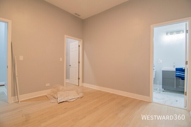 Building Photo - 4618 S Evans Ave