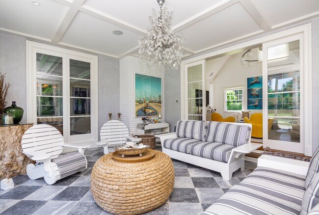 Building Photo - 59 First Neck Lane