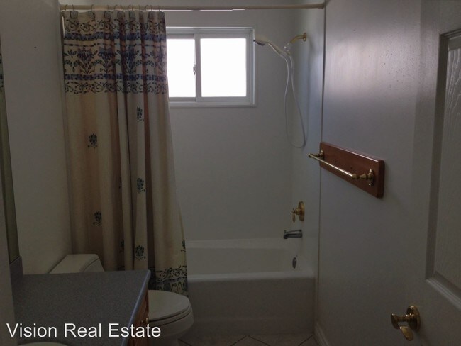 Building Photo - 2 br, 1 bath House - 2460 W 450 S # 2