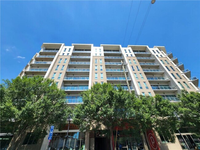 Building Photo - 1100 Howell Mill Rd NW