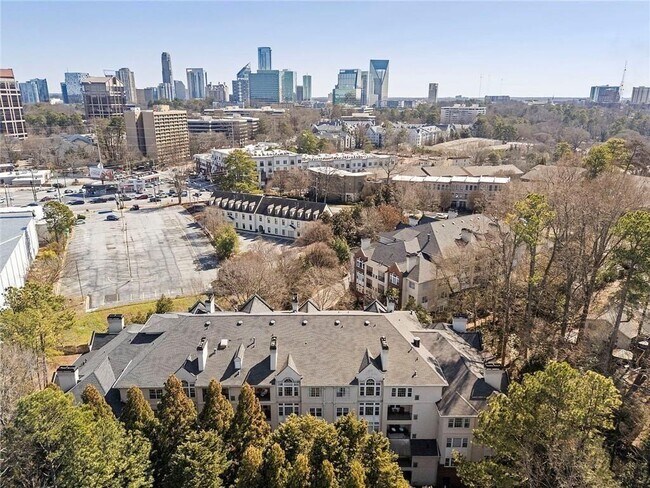 Building Photo - 3636 Habersham Rd NW