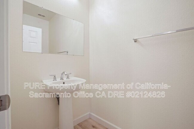 Building Photo - 8292 Crystal Walk Cir