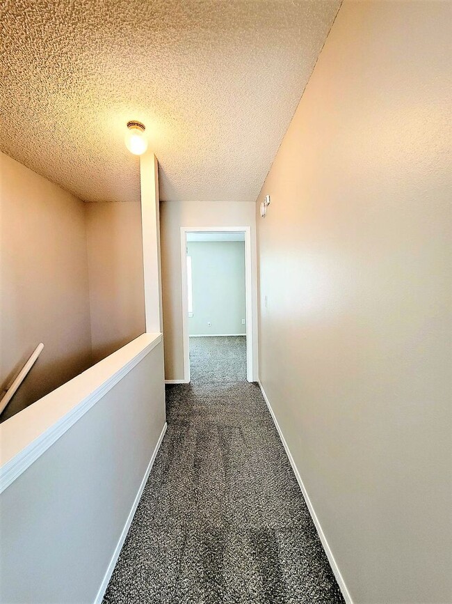 Building Photo - 2510 Hamlet Ln