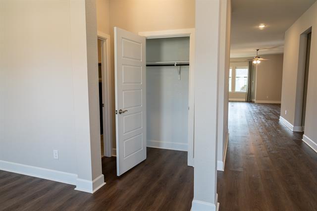 Building Photo - 2441 Lazy Dog Ln