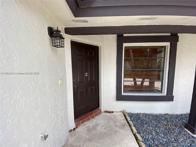 Building Photo - 14965 SW 49th Ln