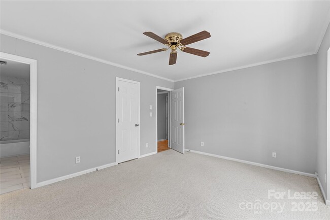 Building Photo - 3224 Selwyn Farms Ln