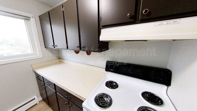 Building Photo - 721 Cedarwood Terrace