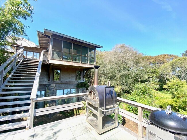Building Photo - 132 S Briar Patch Rd