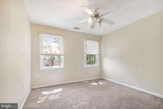 Building Photo - 7435 Crestberry Ln