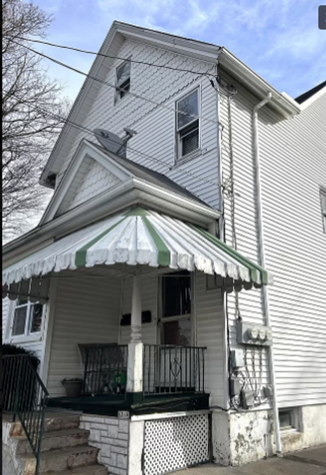 Building Photo - 1248 Prescott Ave