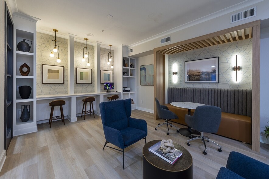 JacksonHill0105 - Jackson Hill