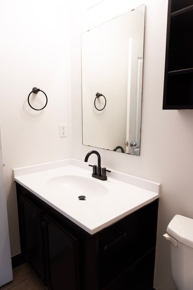 Building Photo - Three Bedroom Home Available NOW near 331 Bridge! With Solar!! Basic internet included as well!