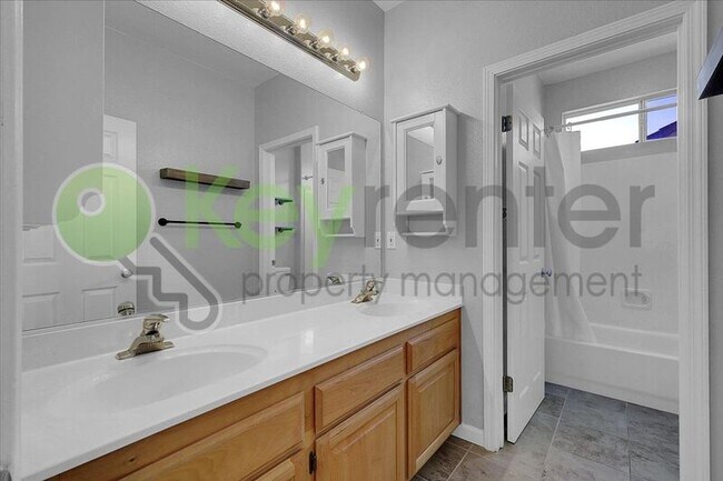 Building Photo - 5338 Brookfield Cir