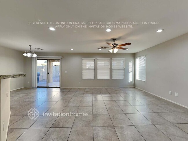 Building Photo - 11178 W Garfield St