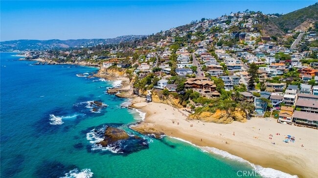 Building Photo - 7 Blue Lagoon