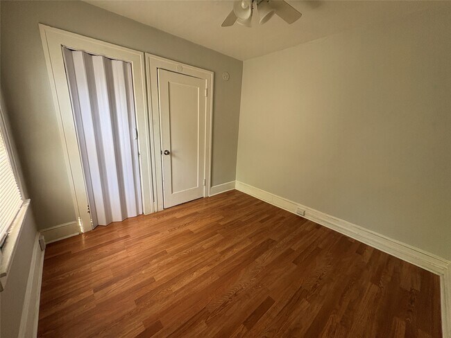 Building Photo - 260 Ackley Ave