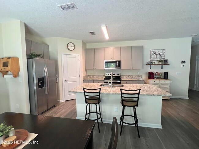 Building Photo - 5030 Big Pine Dr