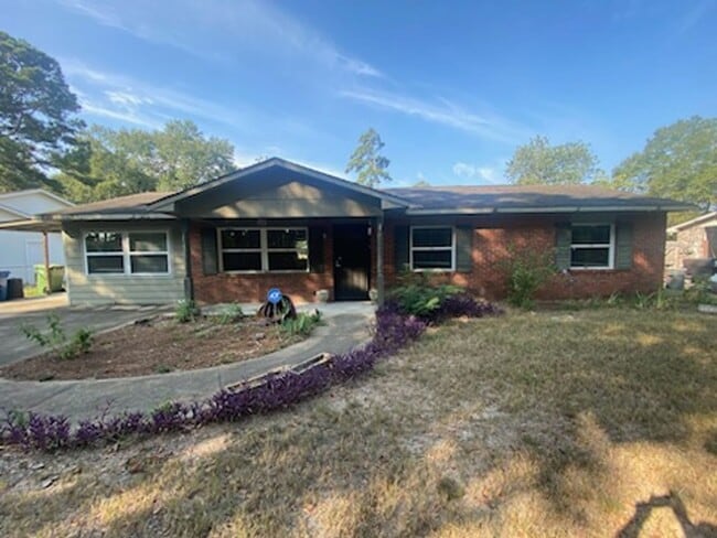 Primary Photo - 6227 Williamsburg Dr