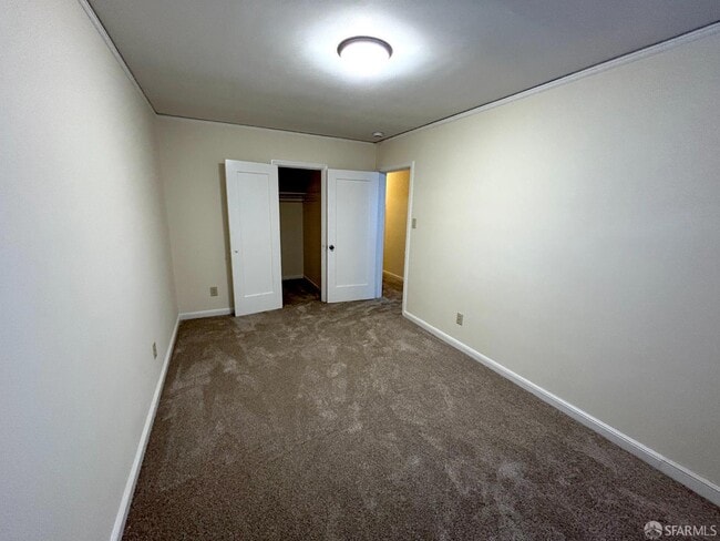 Building Photo - 106 Caselli Ave