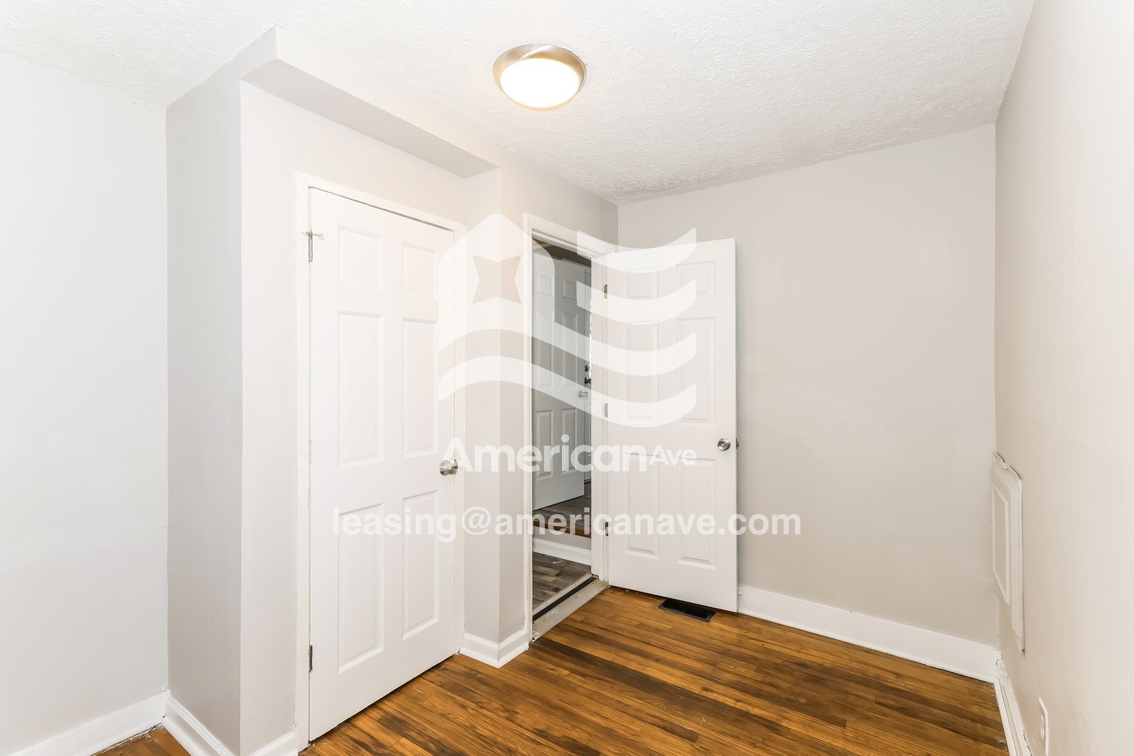 Building Photo - 632 Seymour Dr