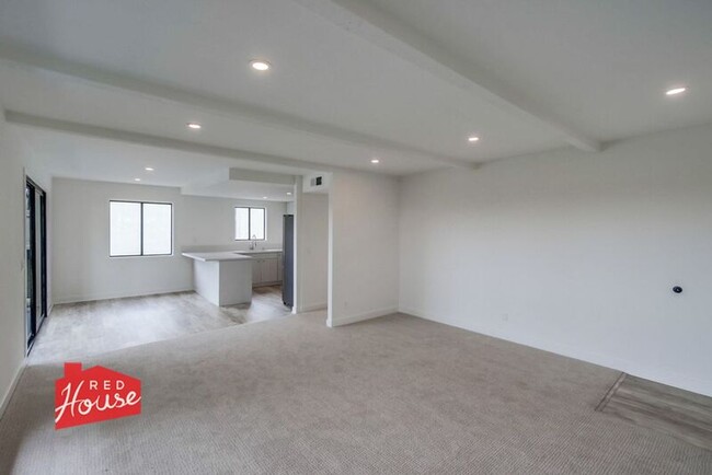 Building Photo - 408 Bristol Rd