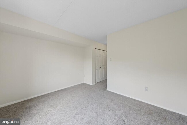 Building Photo - 6300 Stevenson Ave