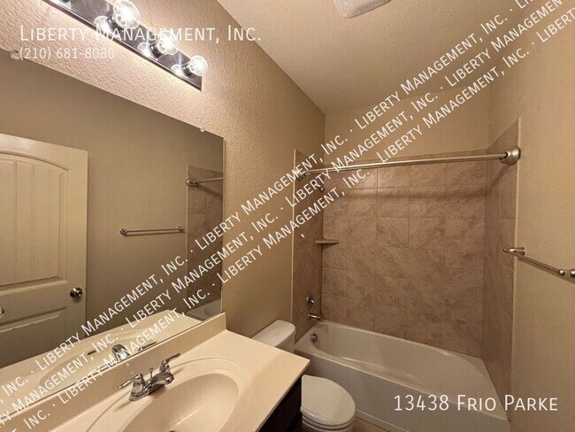 Building Photo - 13438 Frio Parke