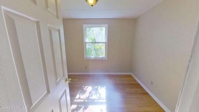 Building Photo - 420 Delaware Ave