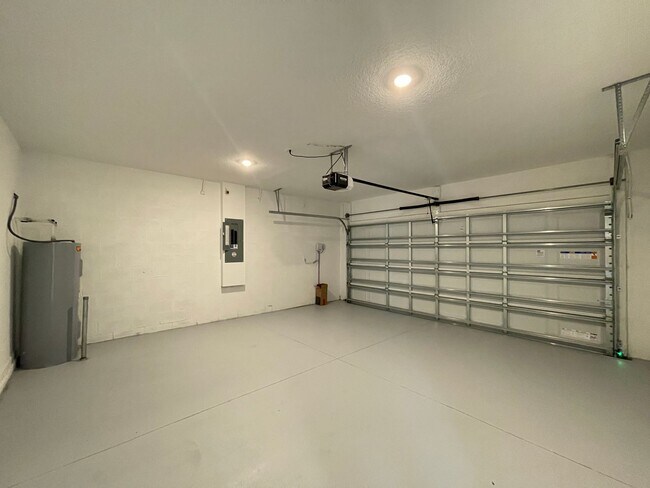 Building Photo - 343 Heroic Rd