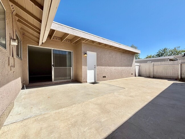 Building Photo - 3604 Ketch Ave