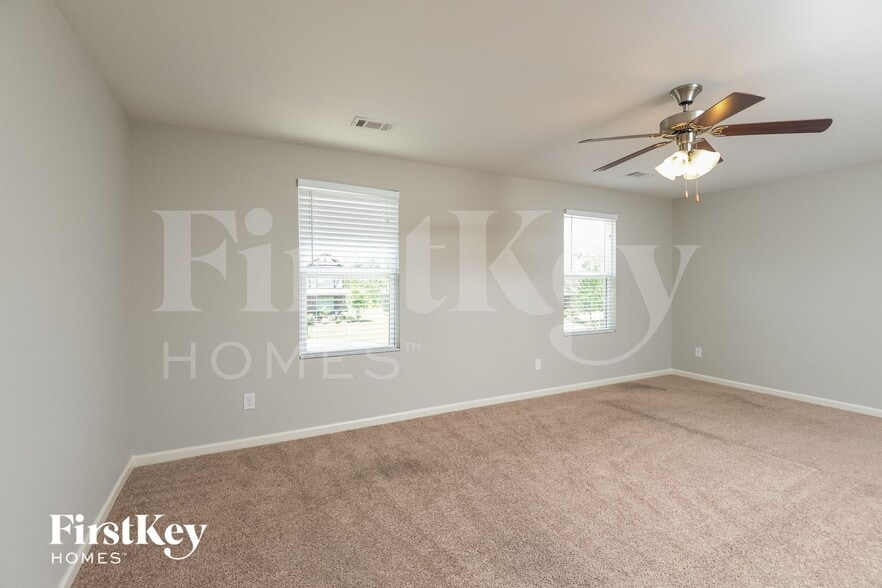 Building Photo - 5884 Cheshire Cove Trail