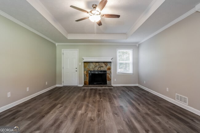 Building Photo - 15 Cedar Creek Dr