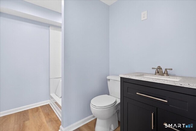 Building Photo - 675 Townsend Ave