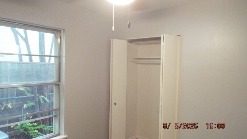 Building Photo - 6315 Wigwam Dr