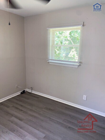 Building Photo - 3602 Dorris St
