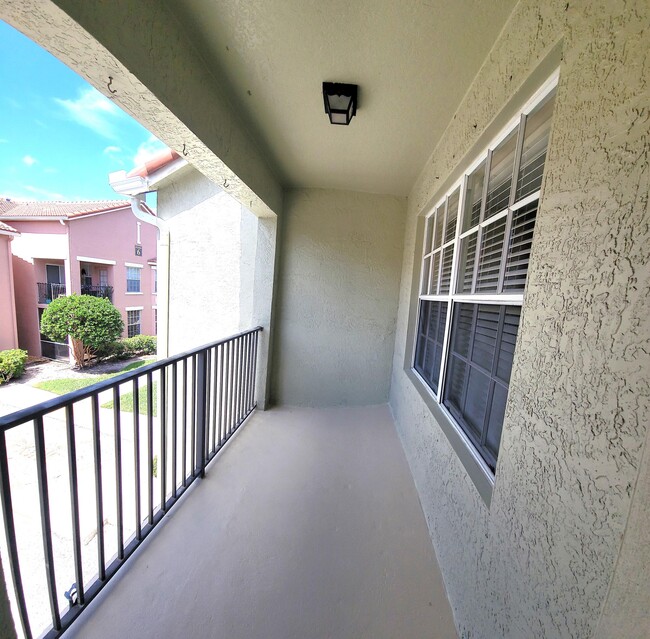 Building Photo - 401 Belmont Pl