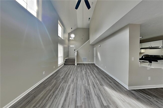 Building Photo - 670 Chantress Ct