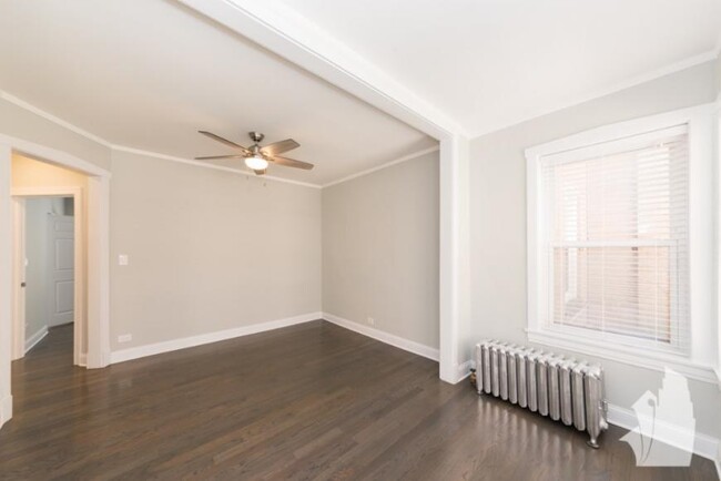Building Photo - 2 bedroom in Chicago IL 60640