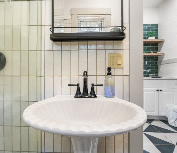 Building Photo - 311 N 3rd Ave