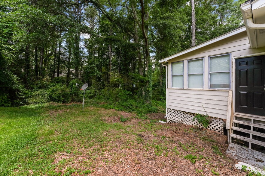 Building Photo - 2081 Countydown Ln